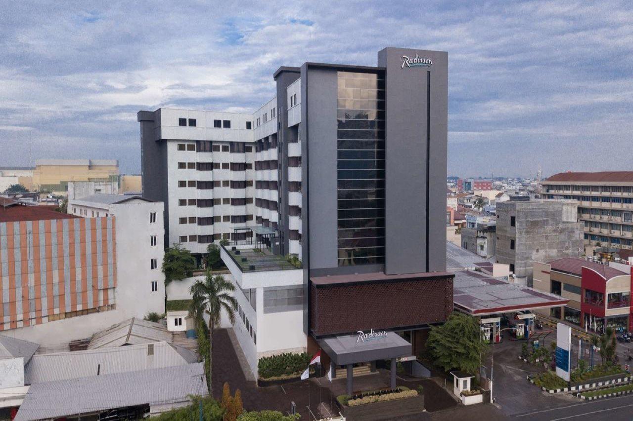 Aiho Hotel Medan Kültér fotó