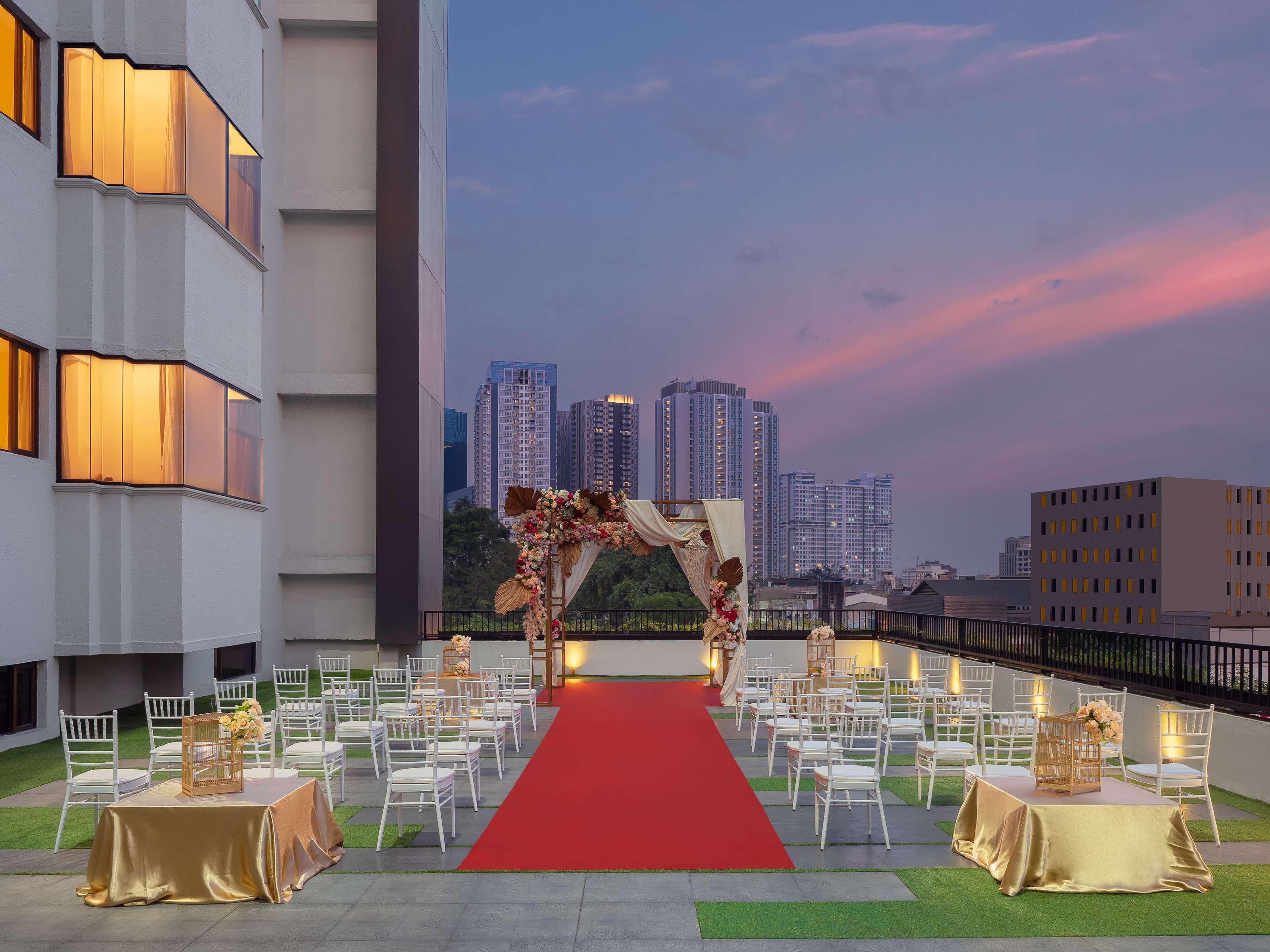 Aiho Hotel Medan Kültér fotó
