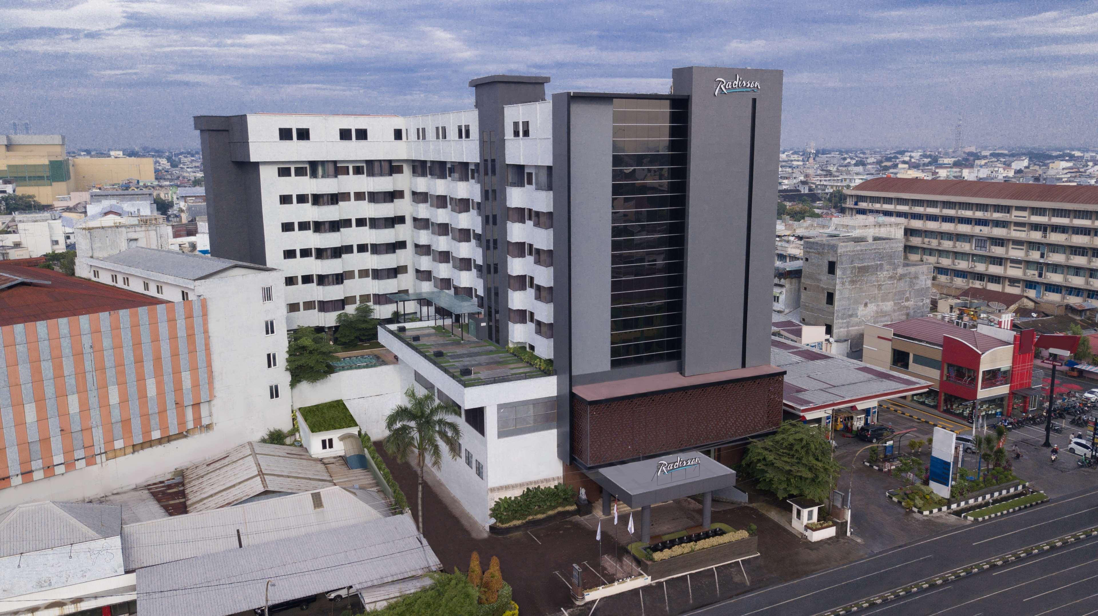 Aiho Hotel Medan Kültér fotó