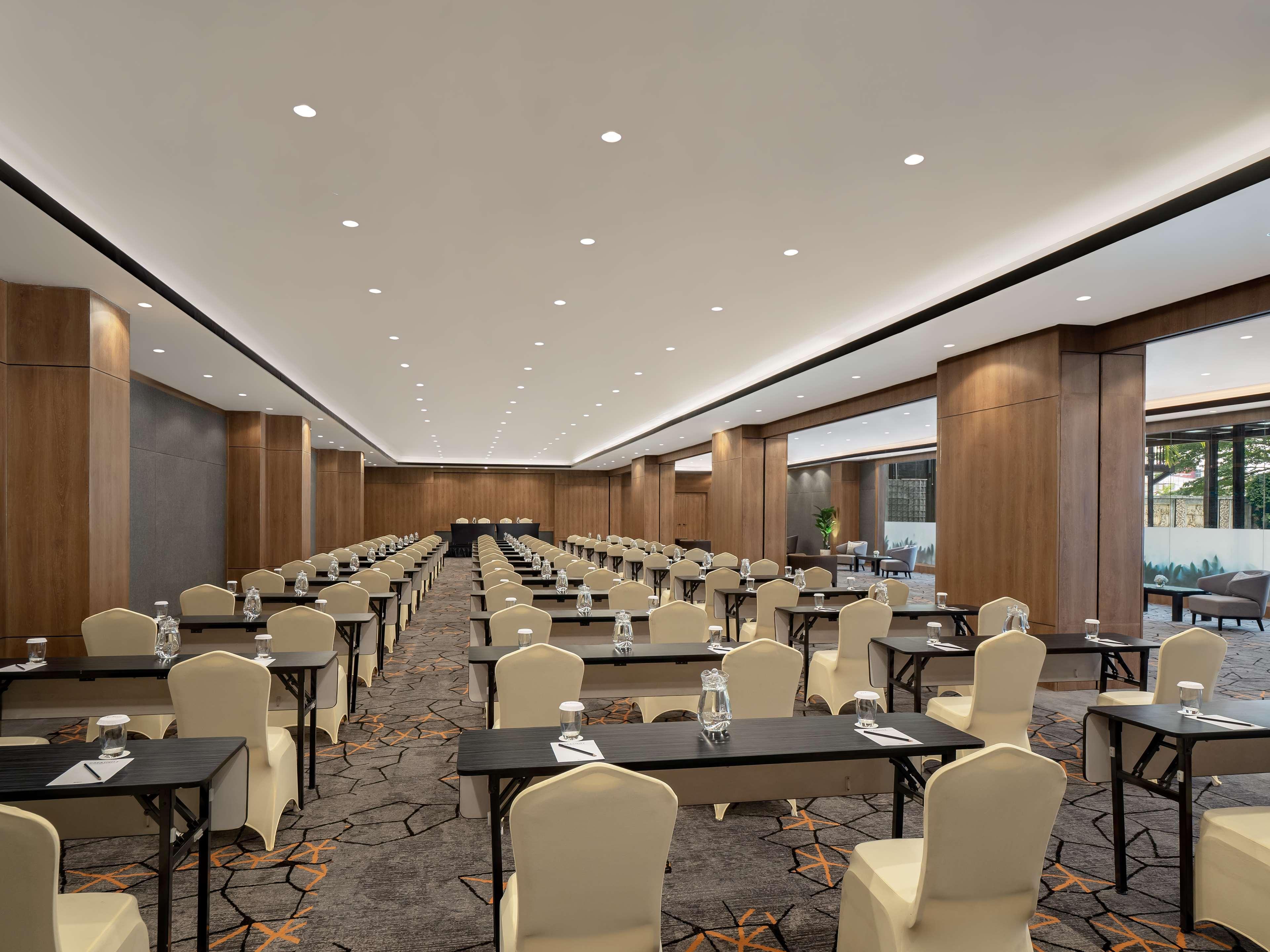 Aiho Hotel Medan Kültér fotó
