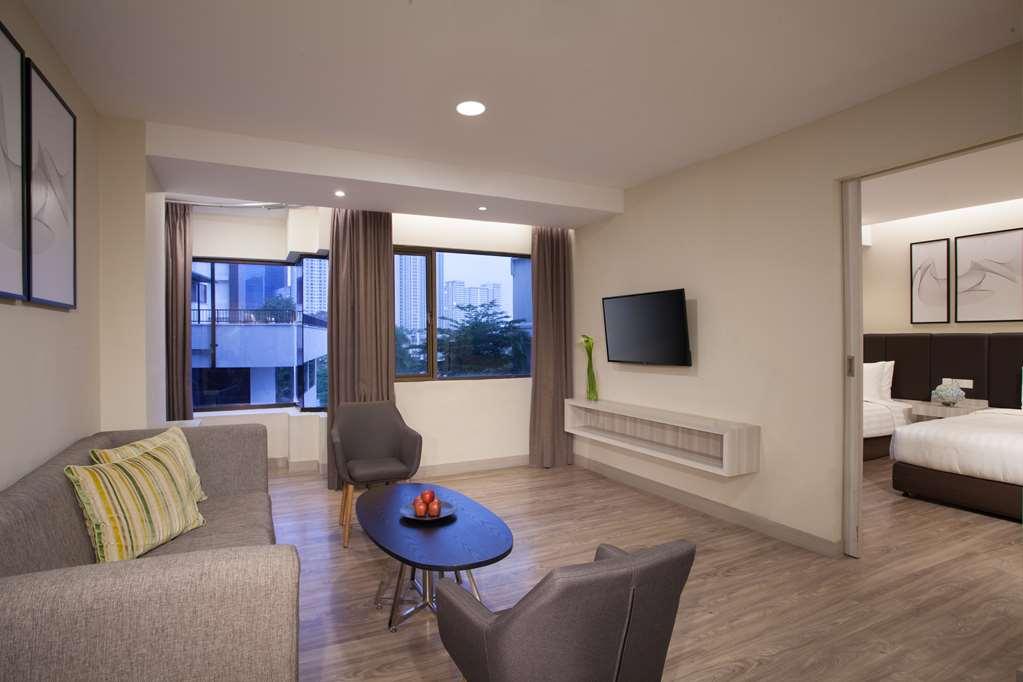 Aiho Hotel Medan Szoba fotó